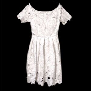 Chicwish Floral White Cutout Lace Embroidered Shortsleeved Mid Mini Dress XS